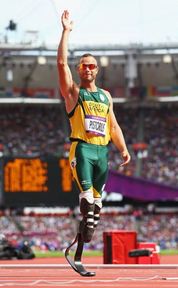 'Người không chân' giành quyền vào thi đấu bán kết 400m nam.